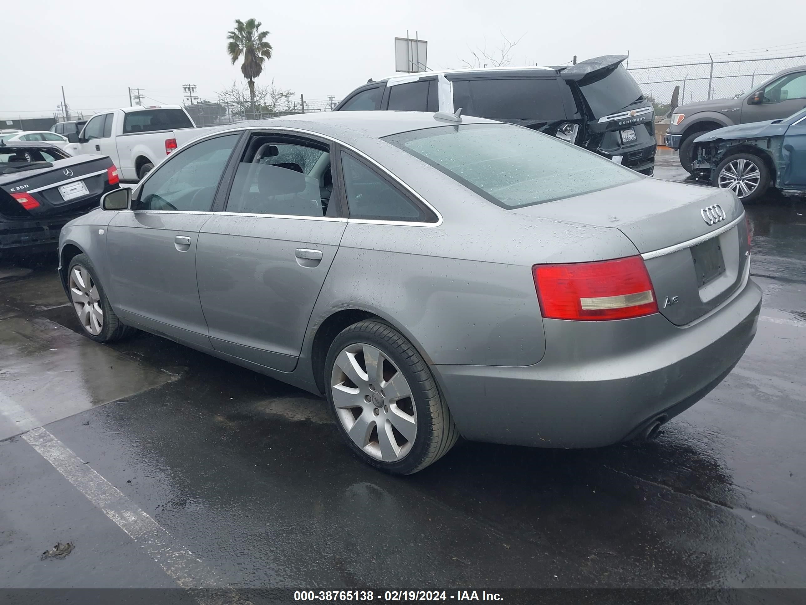 Photo 2 VIN: WAUAH74F76N108936 - AUDI A6 