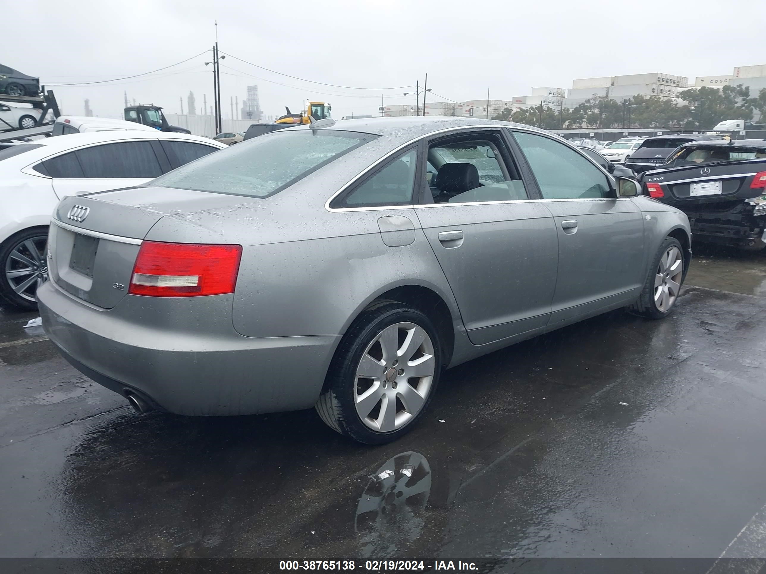 Photo 3 VIN: WAUAH74F76N108936 - AUDI A6 