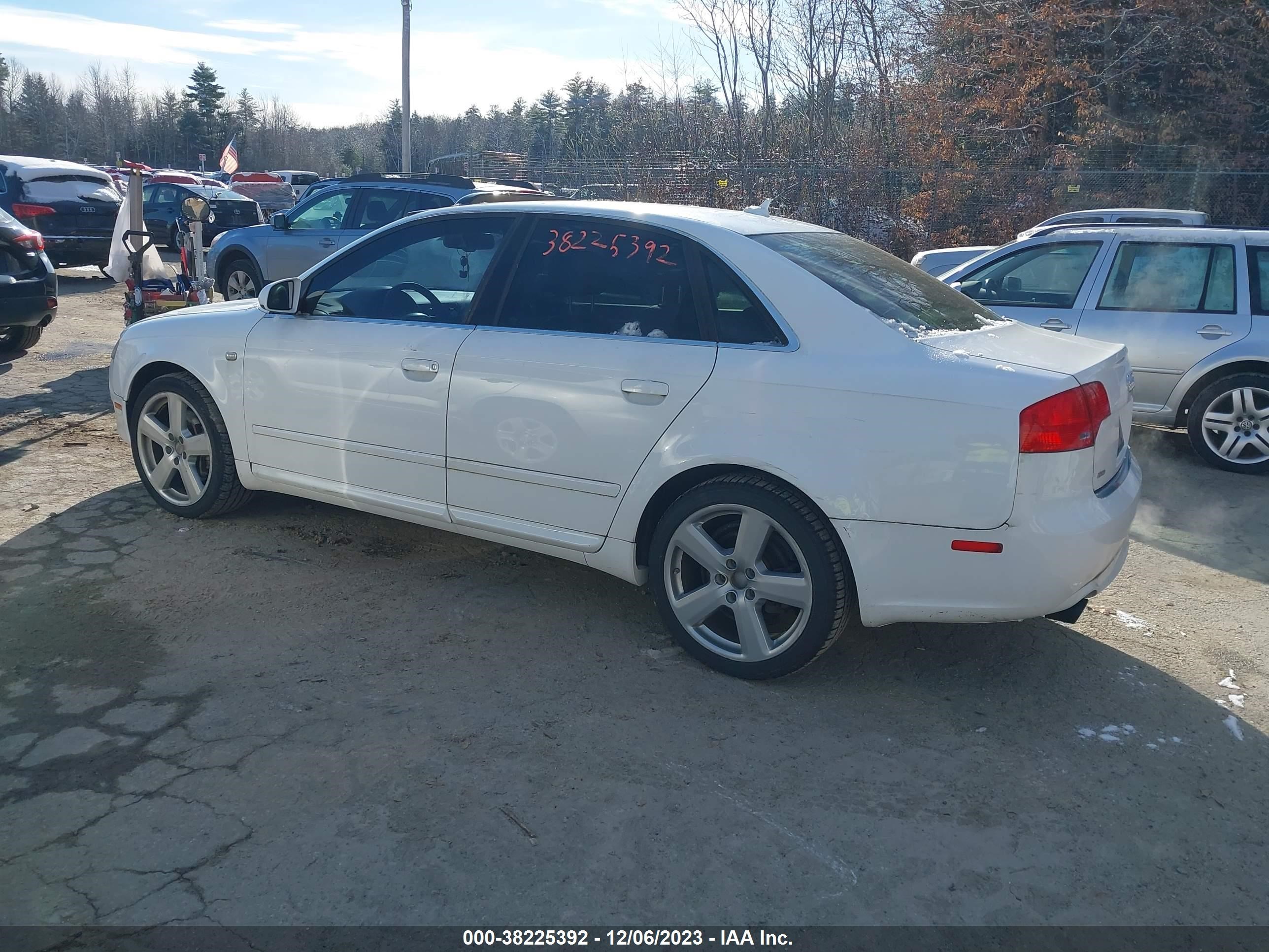 Photo 2 VIN: WAUAH78E18A133925 - AUDI A4 