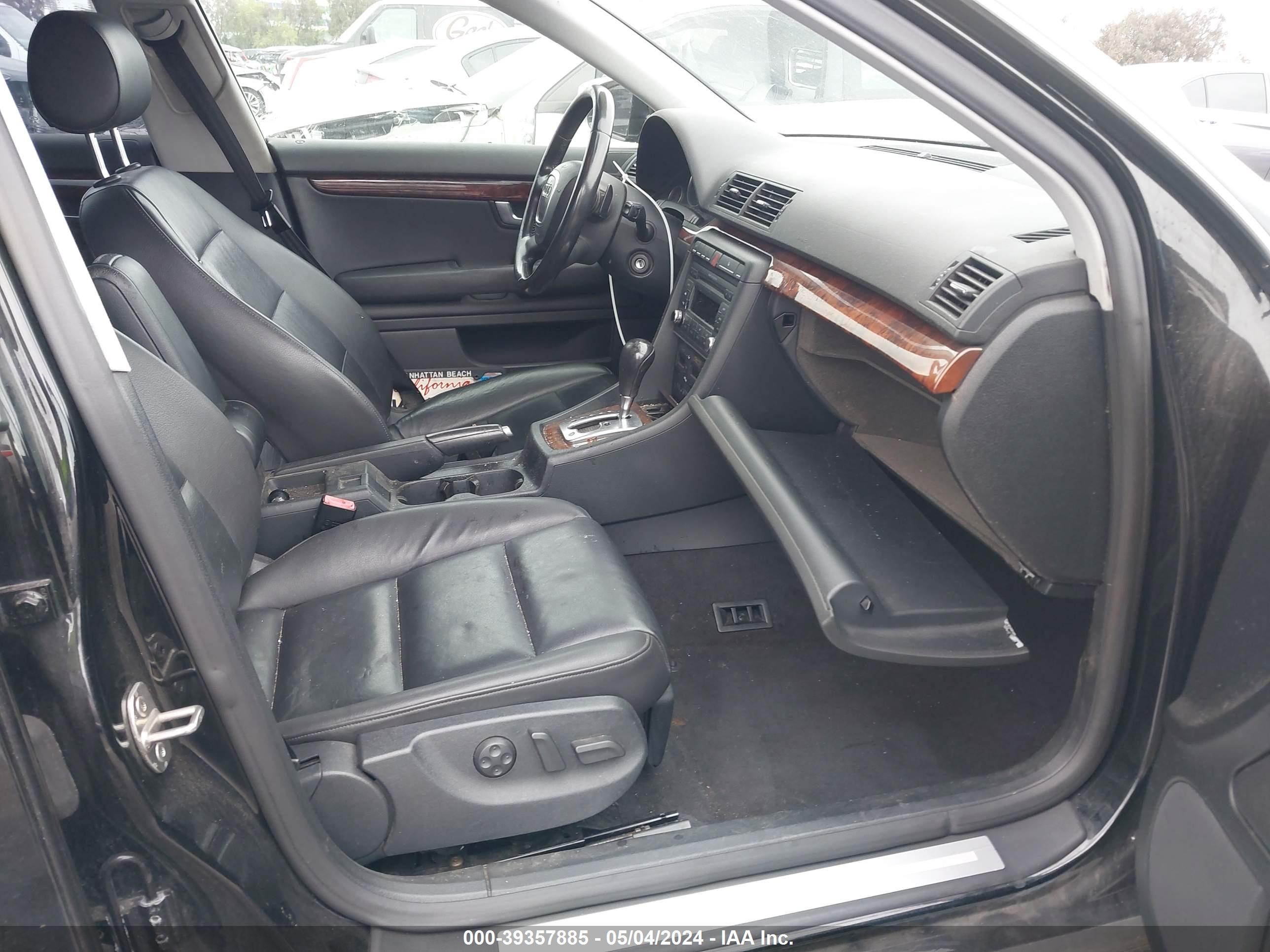 Photo 4 VIN: WAUAH78E68A094779 - AUDI A4 