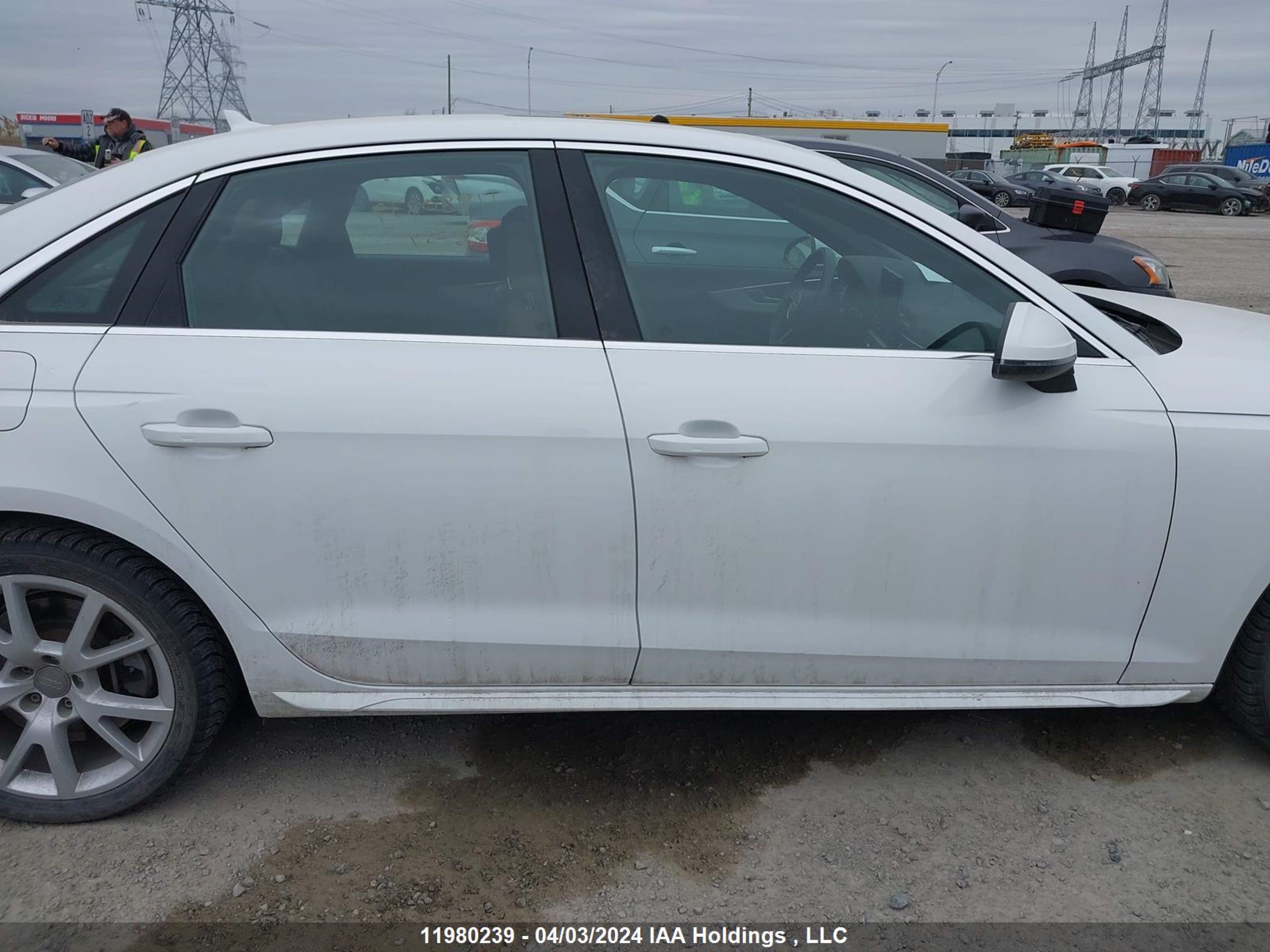 Photo 13 VIN: WAUANAF45LA056789 - AUDI A4 