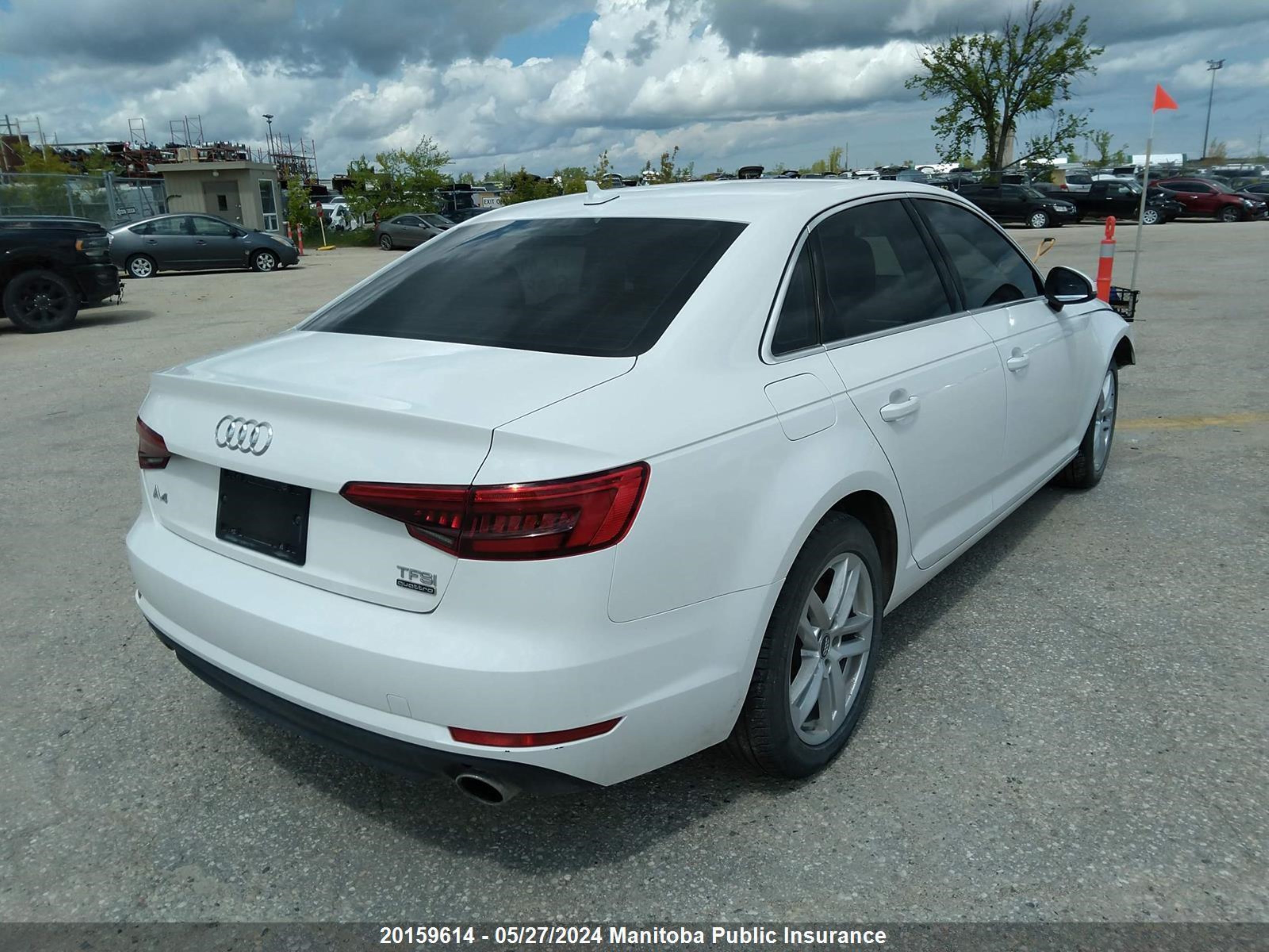 Photo 3 VIN: WAUANAF48HN003214 - AUDI A4 