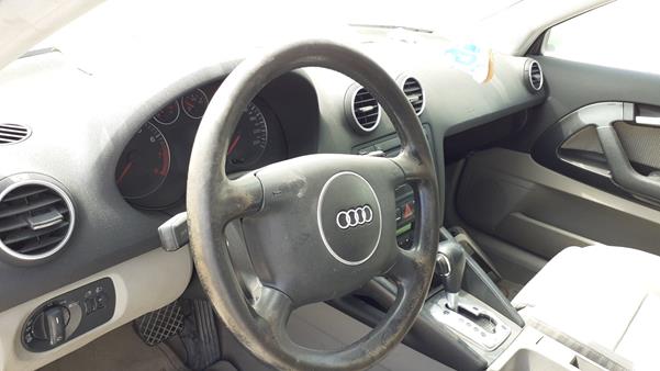 Photo 9 VIN: WAUAS28P05A035728 - AUDI A3 