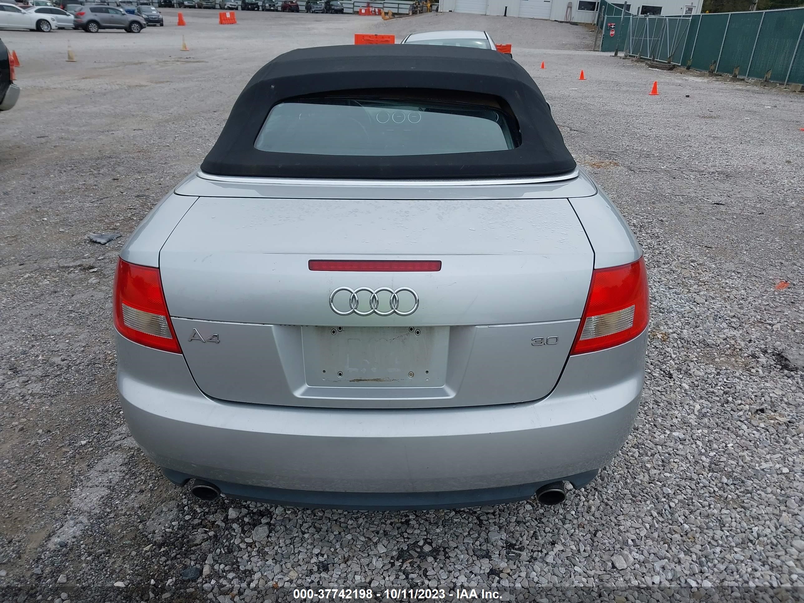 Photo 16 VIN: WAUAT48HX3K007704 - AUDI A4 