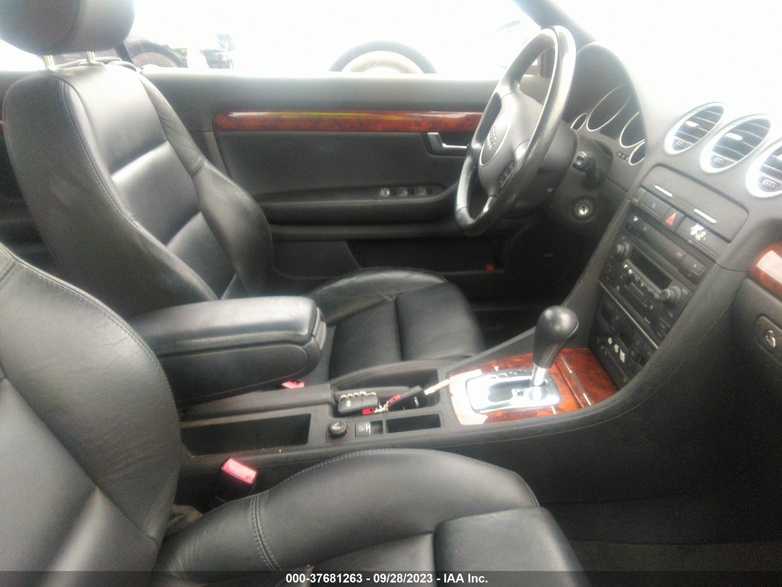 Photo 4 VIN: WAUAT48HX3K010280 - AUDI A4 