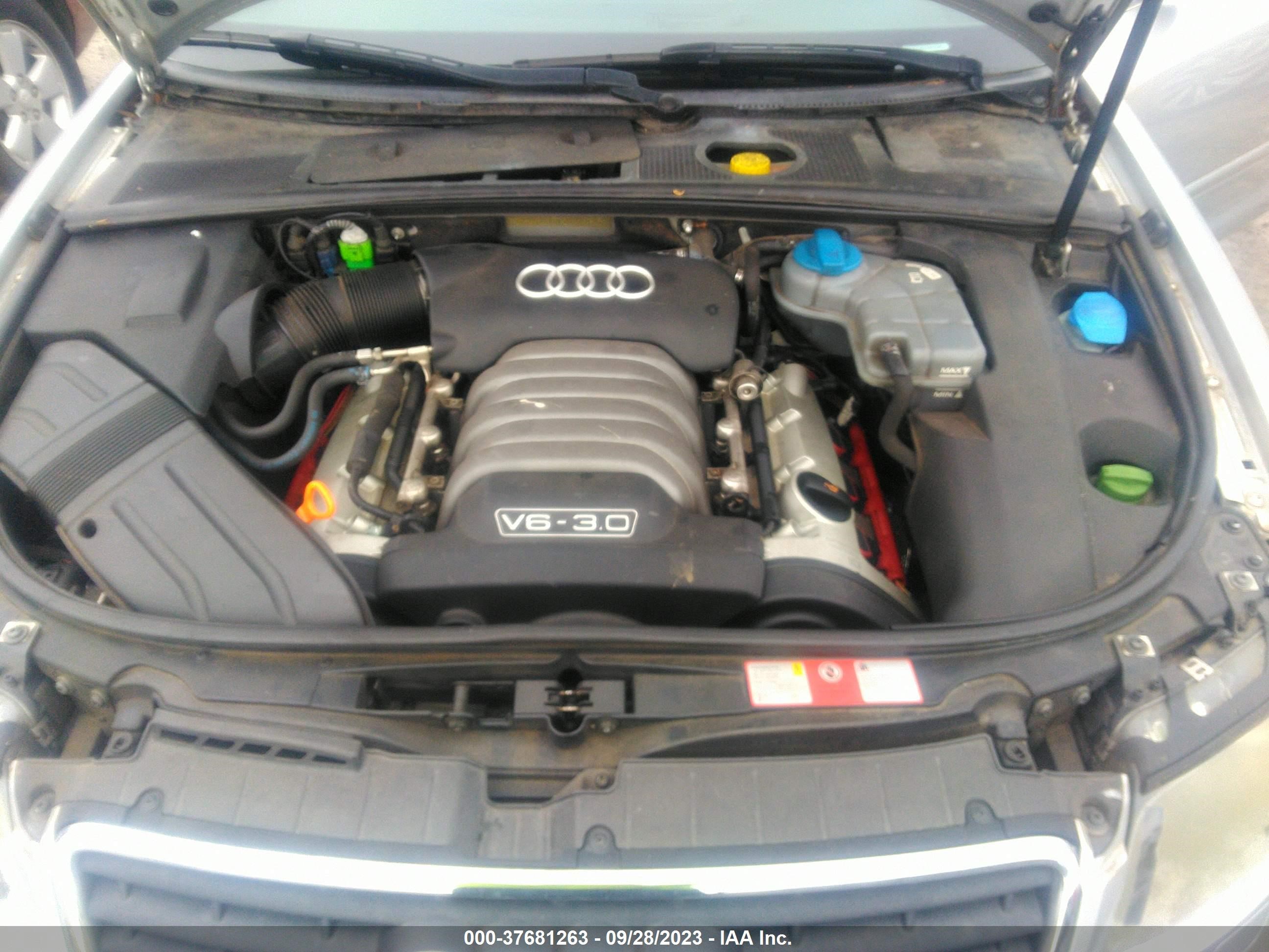 Photo 9 VIN: WAUAT48HX3K010280 - AUDI A4 