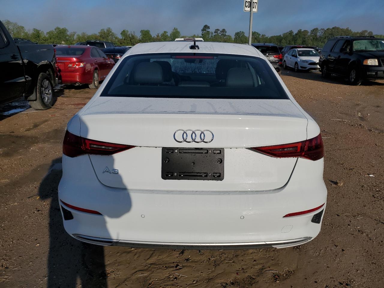 Photo 6 VIN: WAUAUDGY7RA081014 - AUDI A3 