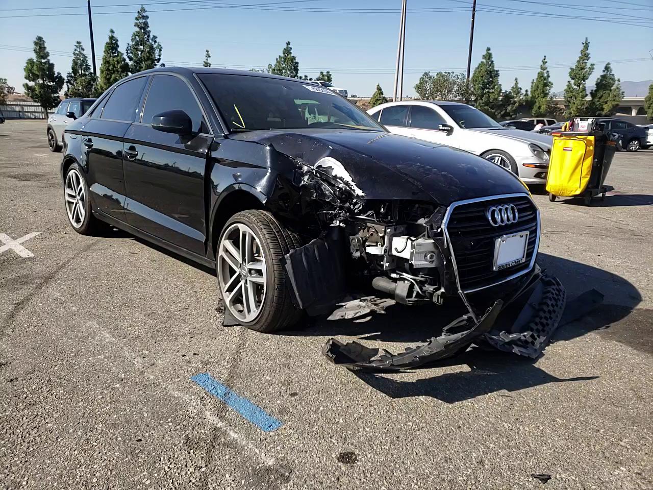 Photo 10 VIN: WAUAUGFF0H1064295 - AUDI A3 