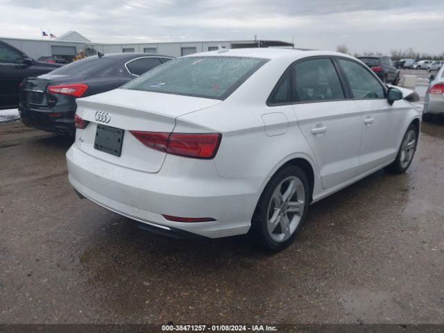 Photo 3 VIN: WAUAUGFF0J1041718 - AUDI A3 