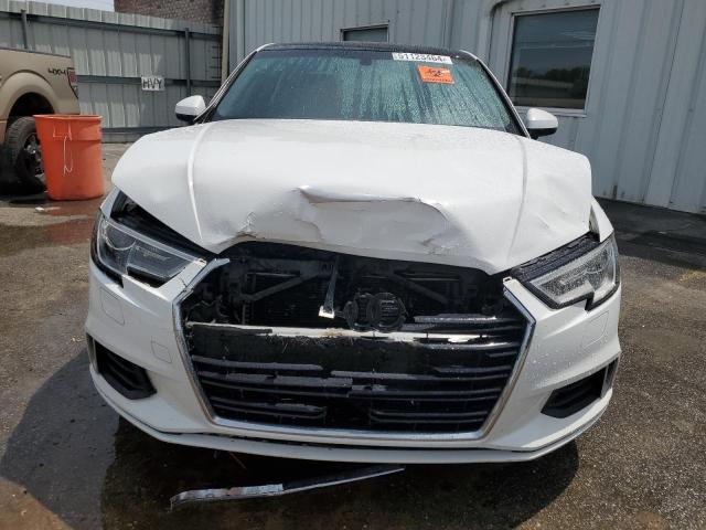 Photo 4 VIN: WAUAUGFF0J1044098 - AUDI A3 