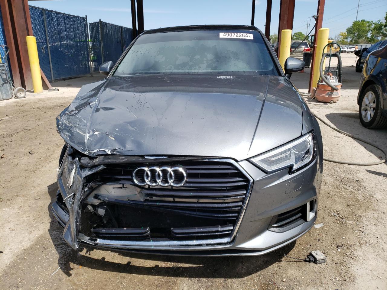 Photo 4 VIN: WAUAUGFF0J1084357 - AUDI A3 