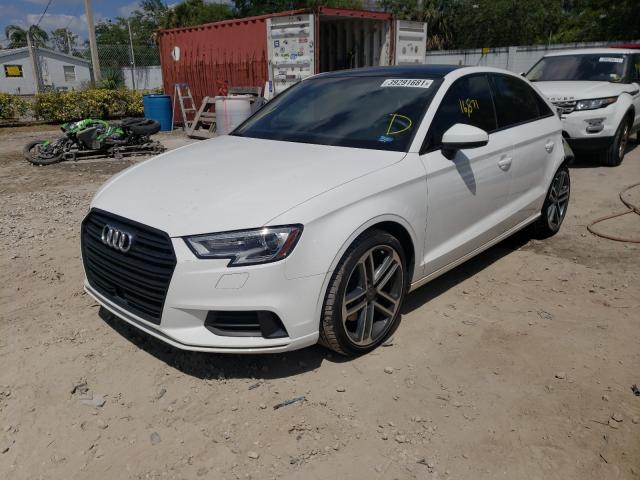 Photo 1 VIN: WAUAUGFF0KA089835 - AUDI A3 PREMIUM 