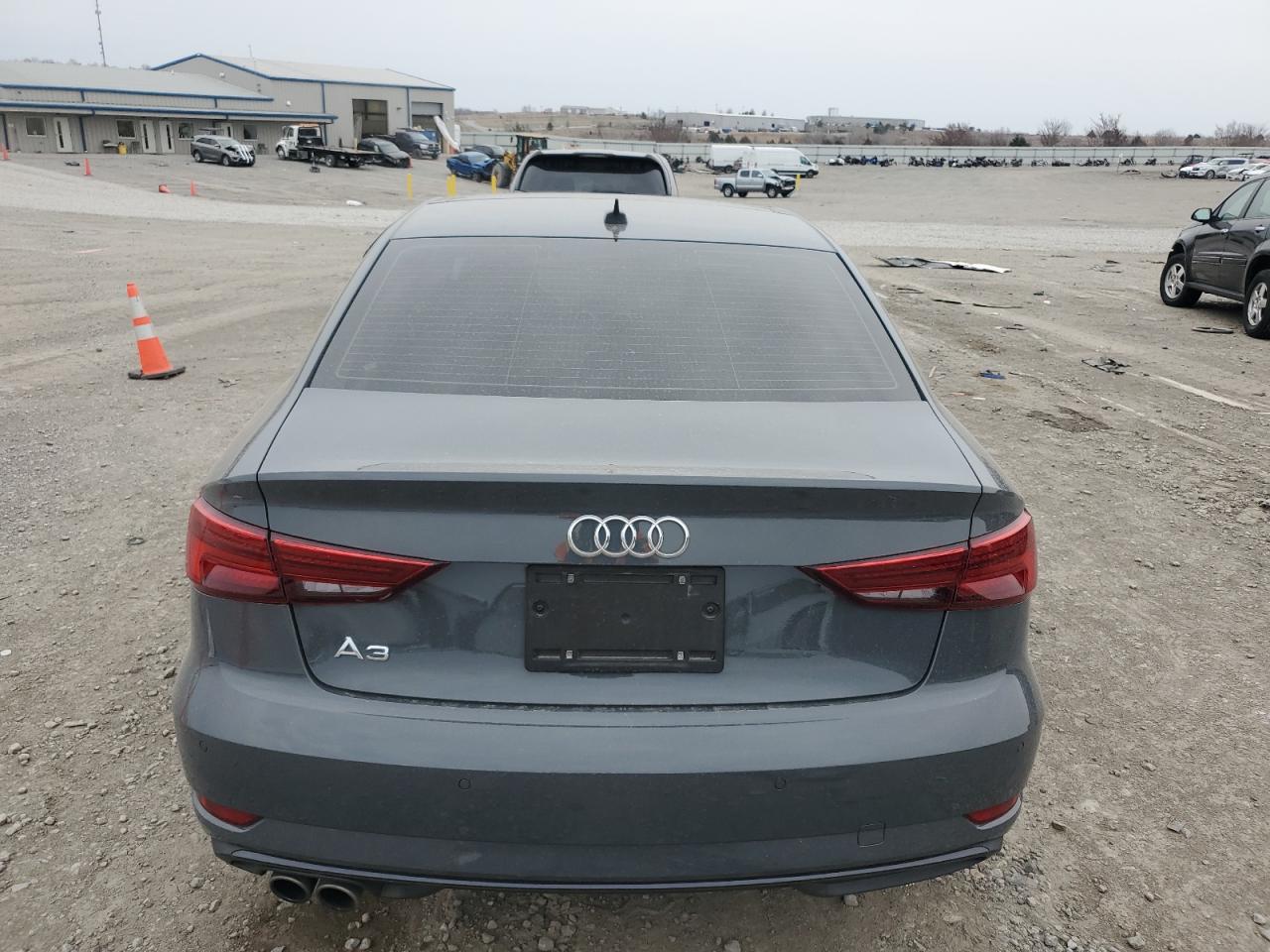 Photo 5 VIN: WAUAUGFF0LA103492 - AUDI A3 