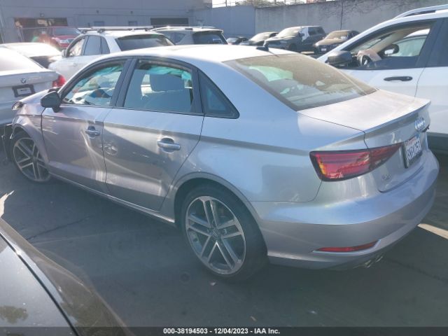 Photo 2 VIN: WAUAUGFF1KA098401 - AUDI A3 