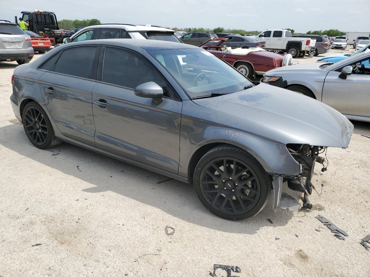 Photo 3 VIN: WAUAUGFF1KA122910 - AUDI A3 