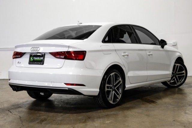 Photo 4 VIN: WAUAUGFF2H1042928 - AUDI A3 SEDAN 