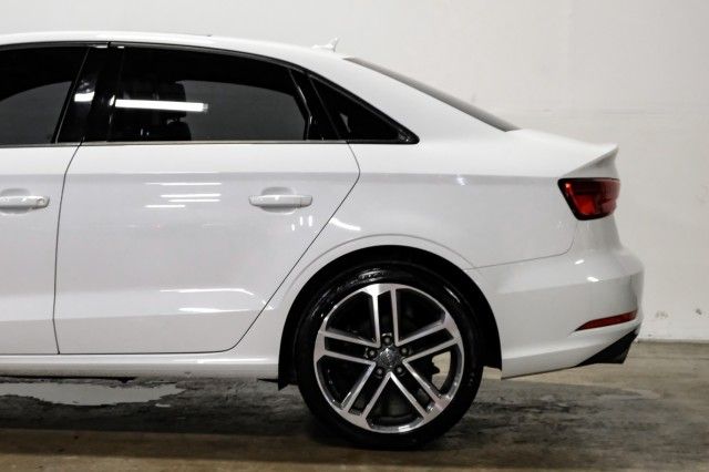 Photo 9 VIN: WAUAUGFF2H1042928 - AUDI A3 SEDAN 