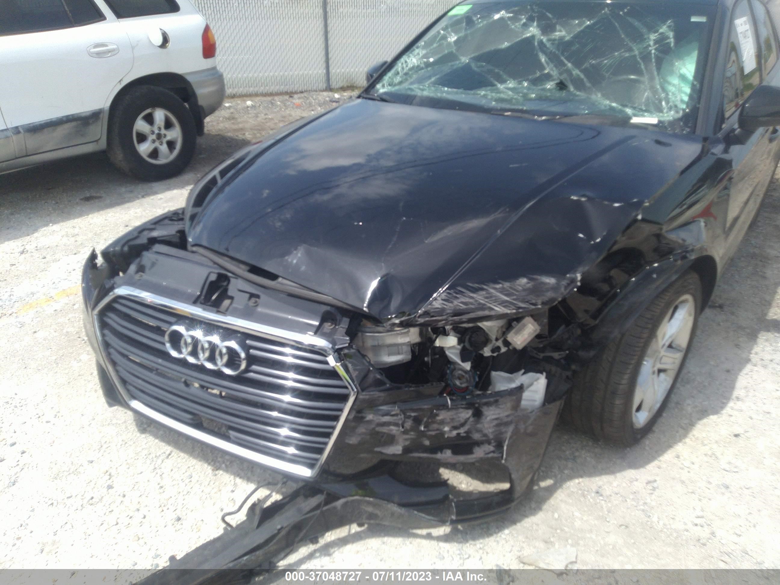 Photo 5 VIN: WAUAUGFF2H1047255 - AUDI A3 