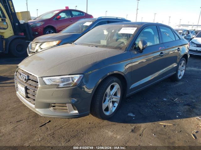 Photo 1 VIN: WAUAUGFF2J1077829 - AUDI A3 