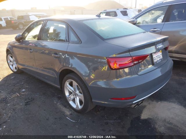 Photo 2 VIN: WAUAUGFF2J1077829 - AUDI A3 