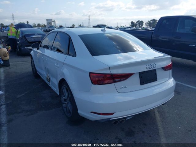 Photo 2 VIN: WAUAUGFF3J1016599 - AUDI A3 