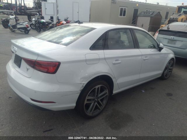 Photo 3 VIN: WAUAUGFF3LA040601 - AUDI A3 SEDAN 