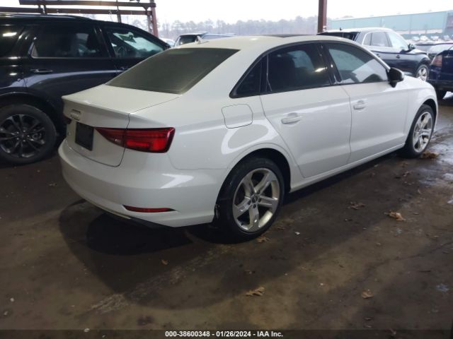 Photo 3 VIN: WAUAUGFF4H1028383 - AUDI A3 