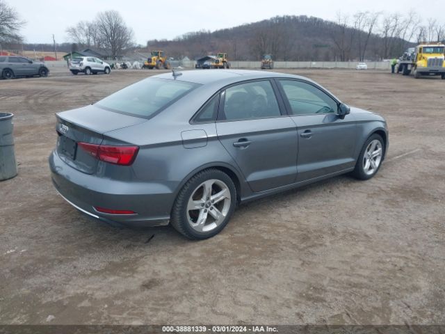 Photo 3 VIN: WAUAUGFF4J1029507 - AUDI A3 