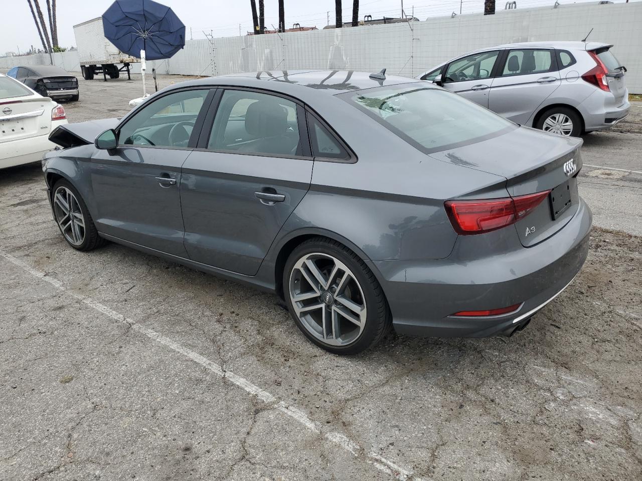 Photo 1 VIN: WAUAUGFF4J1062832 - AUDI A3 