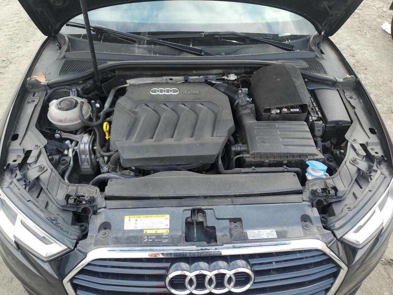 Photo 10 VIN: WAUAUGFF4J1063477 - AUDI A3 