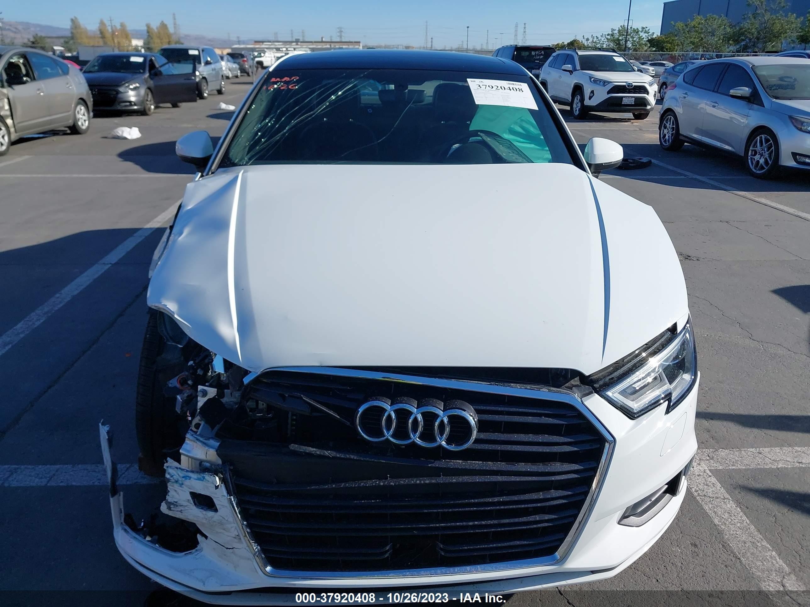 Photo 11 VIN: WAUAUGFF5H1039893 - AUDI A3 