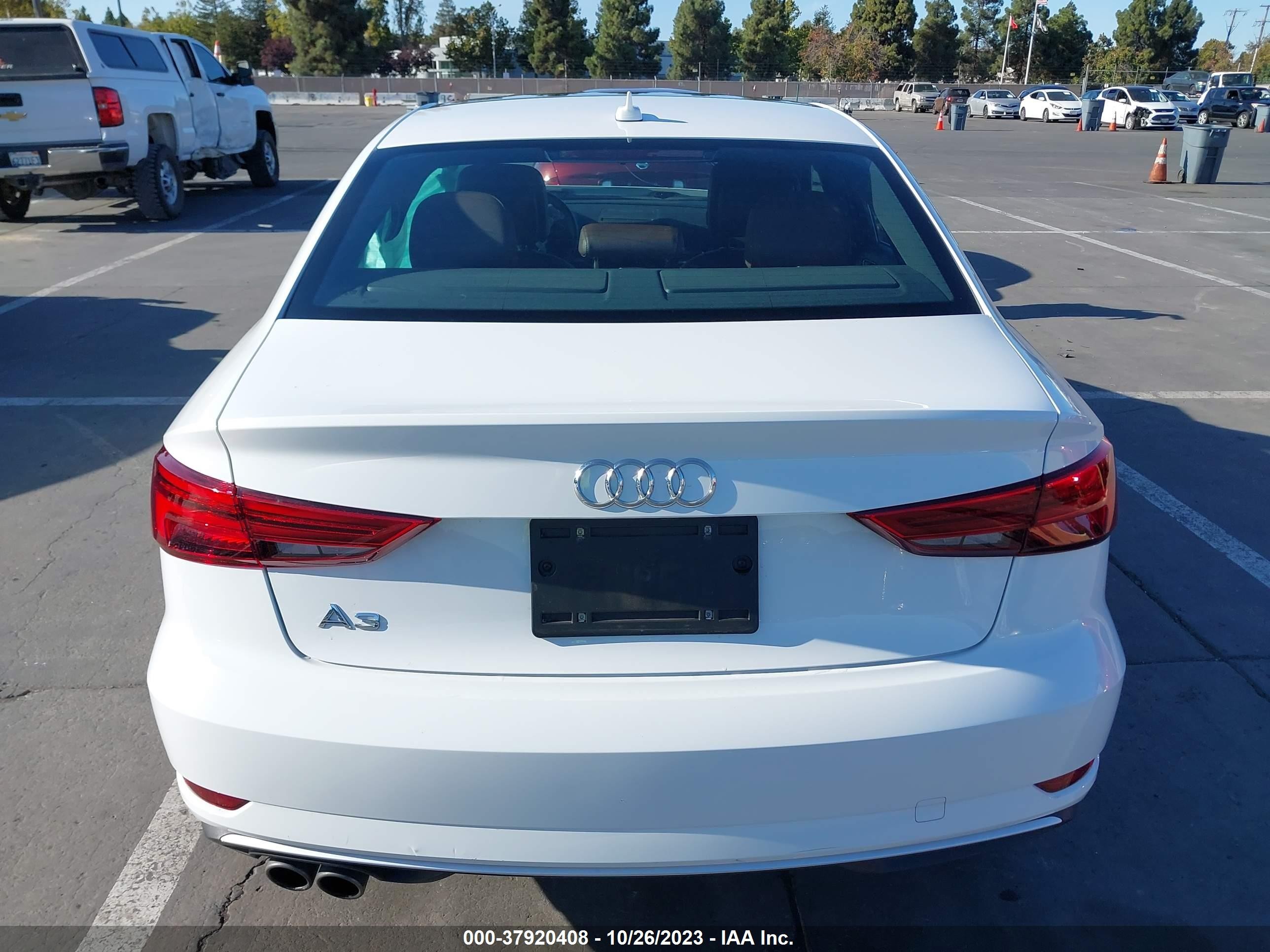 Photo 15 VIN: WAUAUGFF5H1039893 - AUDI A3 