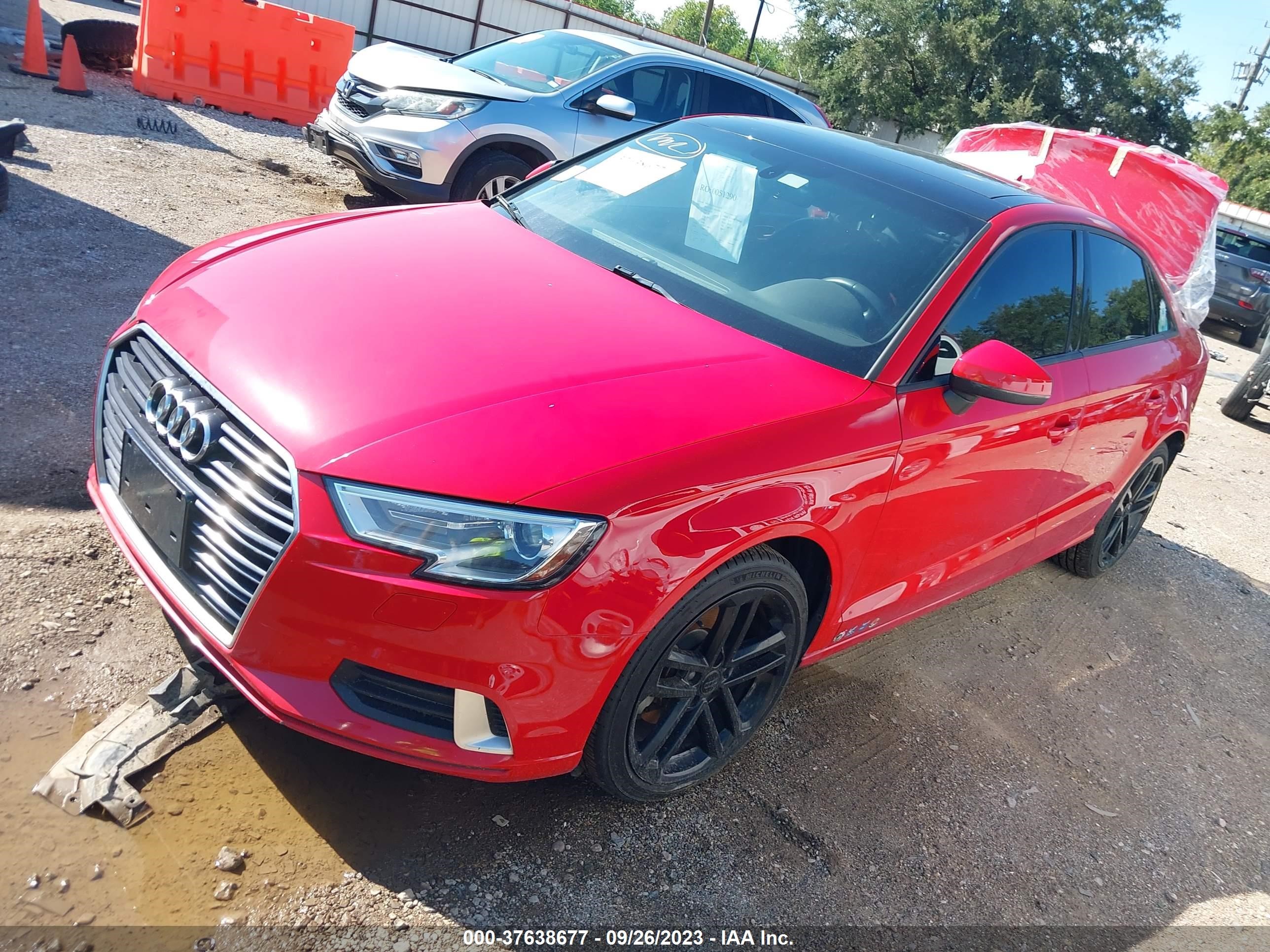 Photo 1 VIN: WAUAUGFF5H1049842 - AUDI A3 