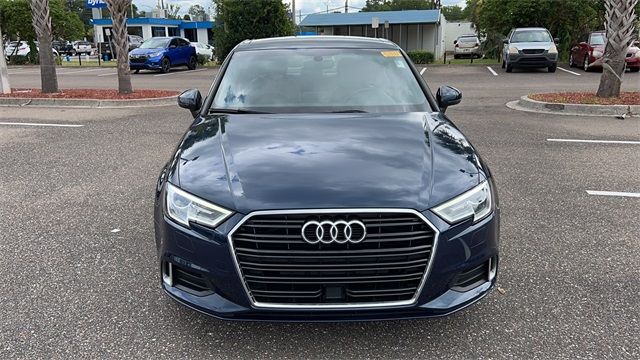 Photo 3 VIN: WAUAUGFF5J1054285 - AUDI A3 SEDAN 