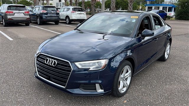 Photo 4 VIN: WAUAUGFF5J1054285 - AUDI A3 SEDAN 