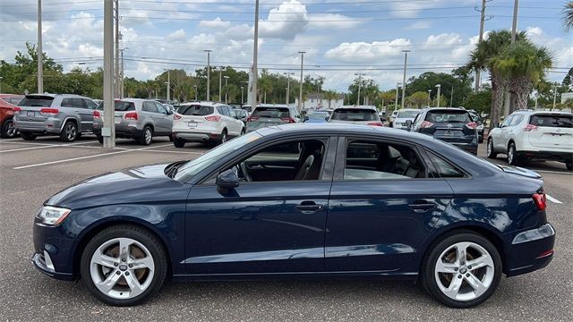 Photo 5 VIN: WAUAUGFF5J1054285 - AUDI A3 SEDAN 