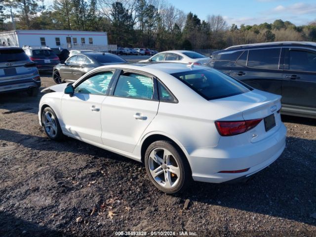 Photo 2 VIN: WAUAUGFF7J1030991 - AUDI A3 