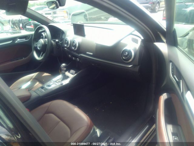 Photo 4 VIN: WAUAUGFF7LA097738 - AUDI A3 SEDAN 