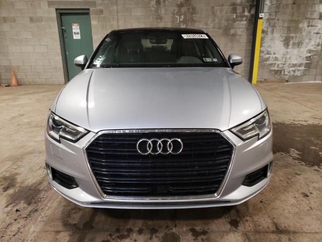 Photo 4 VIN: WAUAUGFF8H1032288 - AUDI A3 