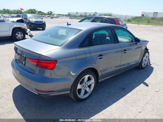 Photo 3 VIN: WAUAUGFF8J1044320 - AUDI A3 