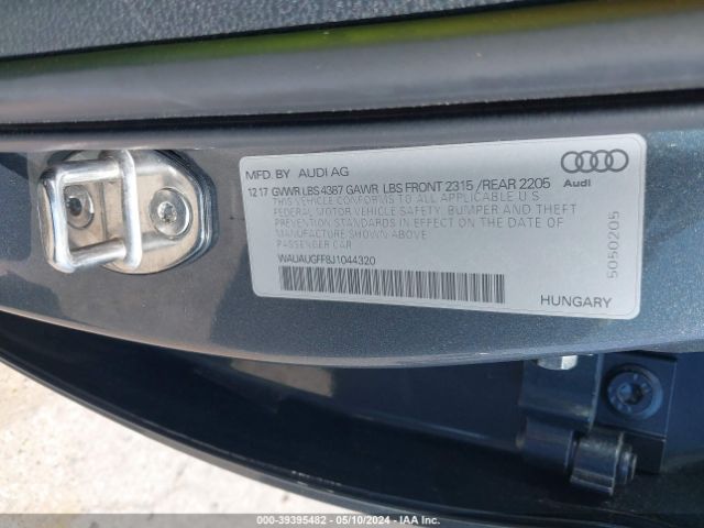 Photo 8 VIN: WAUAUGFF8J1044320 - AUDI A3 