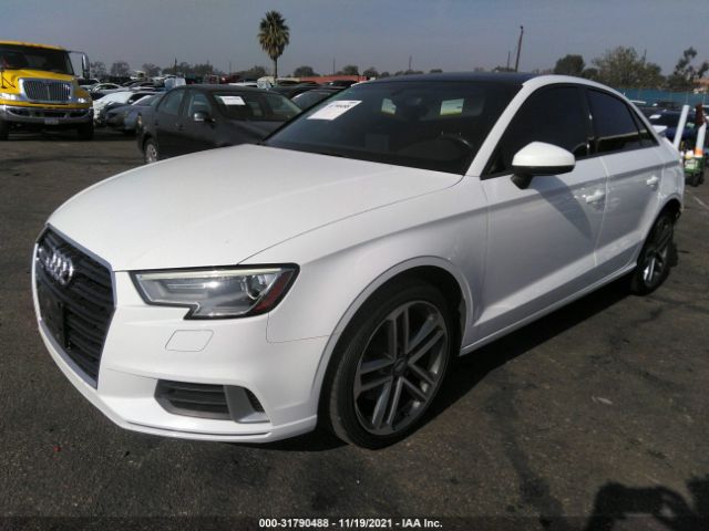 Photo 1 VIN: WAUAUGFF9H1029335 - AUDI A3 SEDAN 