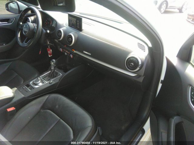 Photo 4 VIN: WAUAUGFF9H1029335 - AUDI A3 SEDAN 