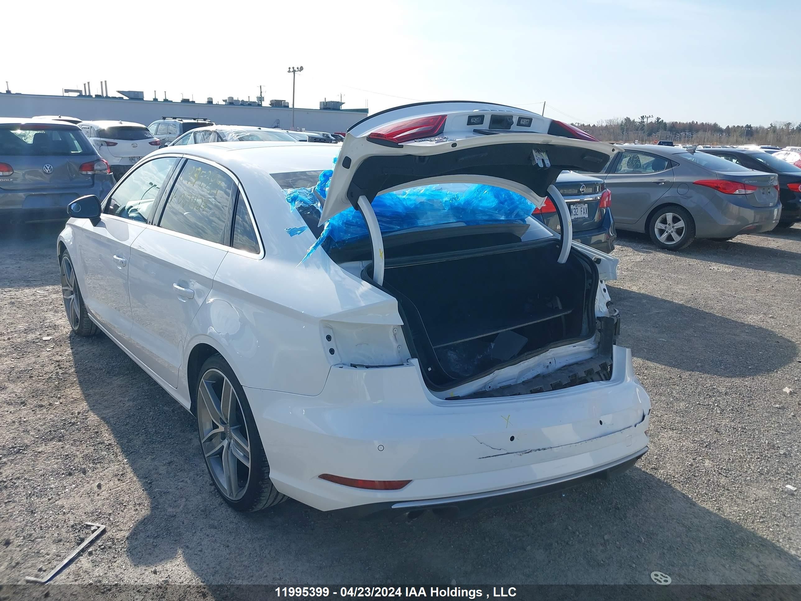 Photo 2 VIN: WAUAUGFF9J1067427 - AUDI A3 