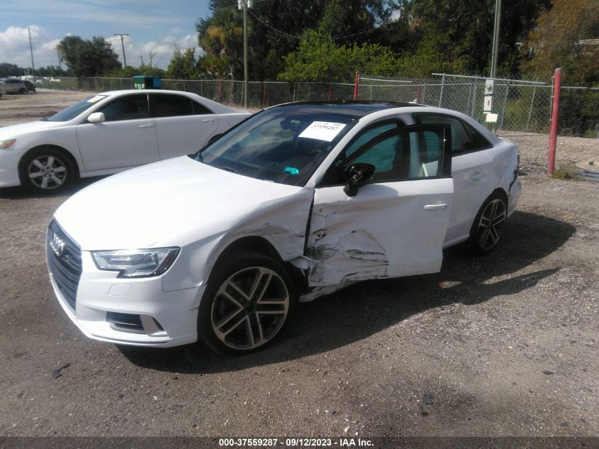 Photo 1 VIN: WAUAUGFF9J1094742 - AUDI A3 