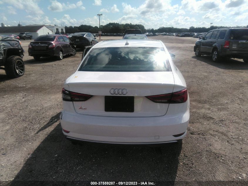 Photo 15 VIN: WAUAUGFF9J1094742 - AUDI A3 