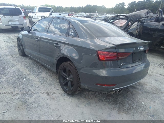 Photo 2 VIN: WAUAUGFFXH1028047 - AUDI A3 SEDAN 