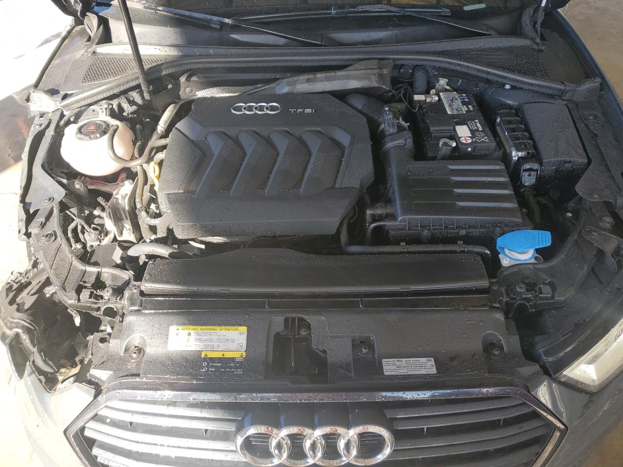 Photo 10 VIN: WAUAUGFFXKA084223 - AUDI A3 