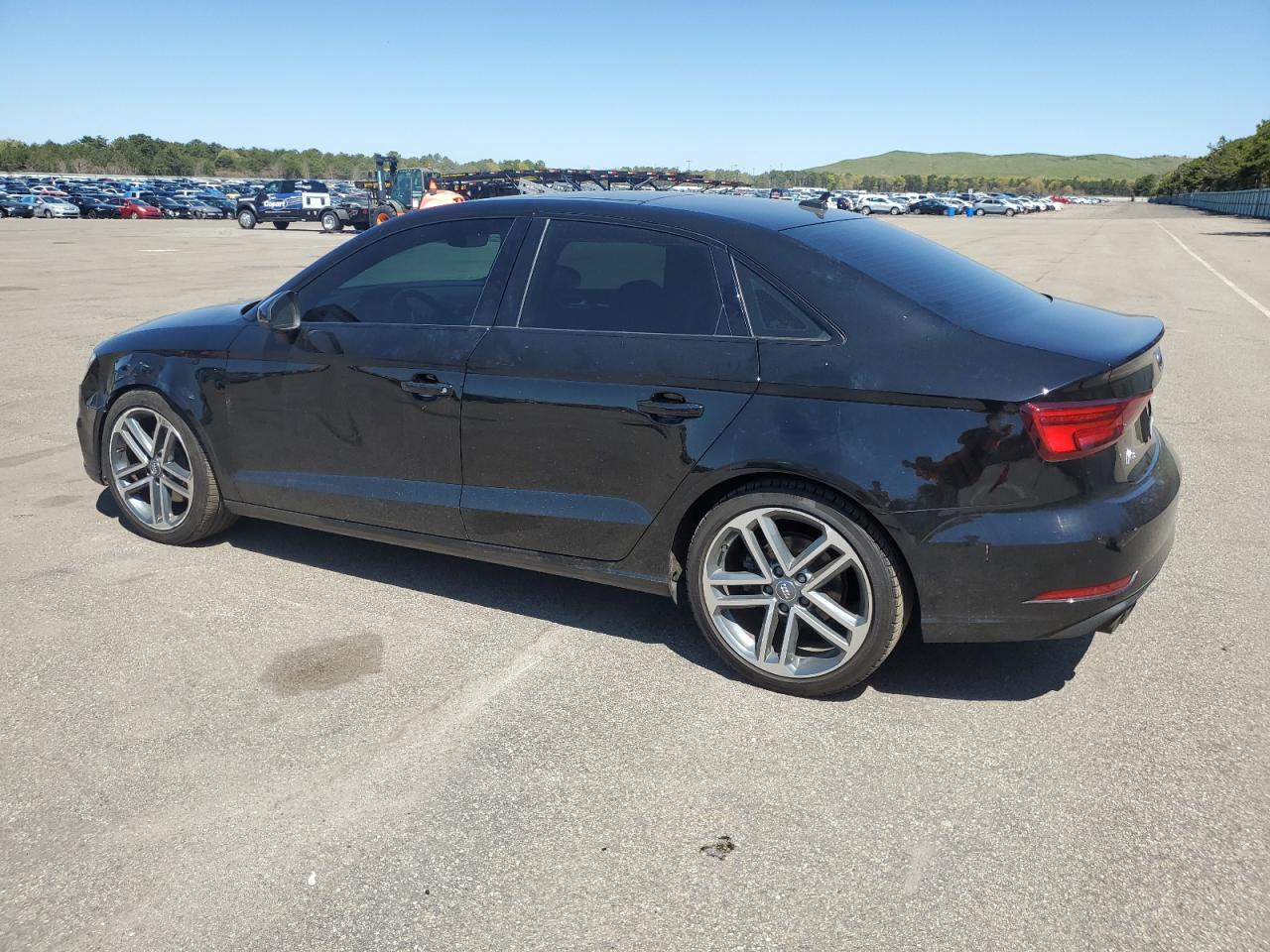 Photo 1 VIN: WAUAUGFFXLA098009 - AUDI A3 