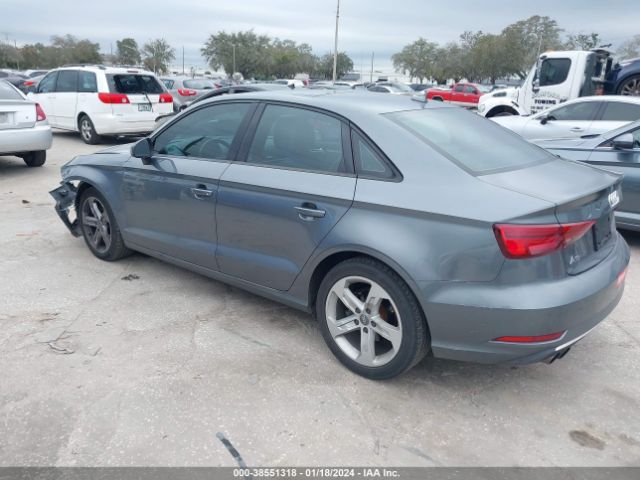 Photo 2 VIN: WAUAUHFF6J1033600 - AUDI A3 